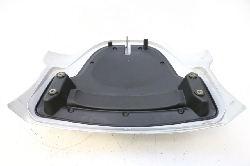 photo de UNIóN DE CARENADO TRASERO. PIAGGIO MP3 LT 300 (2010 - 2016) - Zoom estado de uso