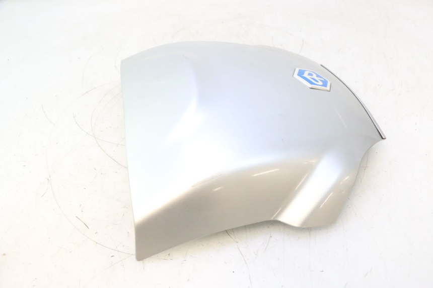 photo de UNIóN DE CARENADO TRASERO. PIAGGIO MP3 LT 300 (2010 - 2016) - Detalles de los puntos de fijación