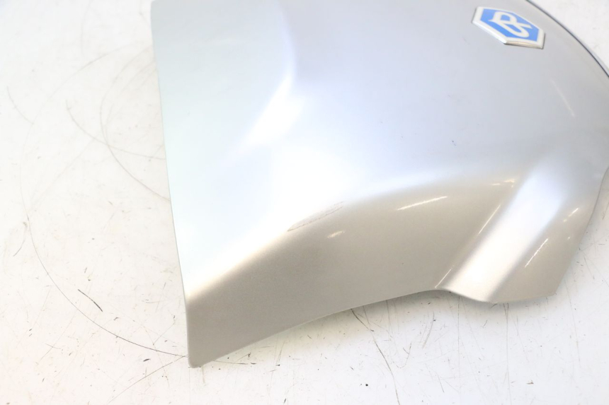 photo de UNIóN DE CARENADO TRASERO. PIAGGIO MP3 LT 300 (2010 - 2016) - Estado de la superficie y material