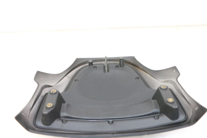 photo de UNIóN DE CARENADO TRASERO. PIAGGIO MP3 500 (2011 - 2015) - Detalle de la pieza