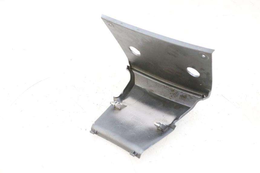 photo de CARENADO TRASERO CONEXION PIAGGIO MP3 500 (2016 - 2018) - Zoom estado de uso