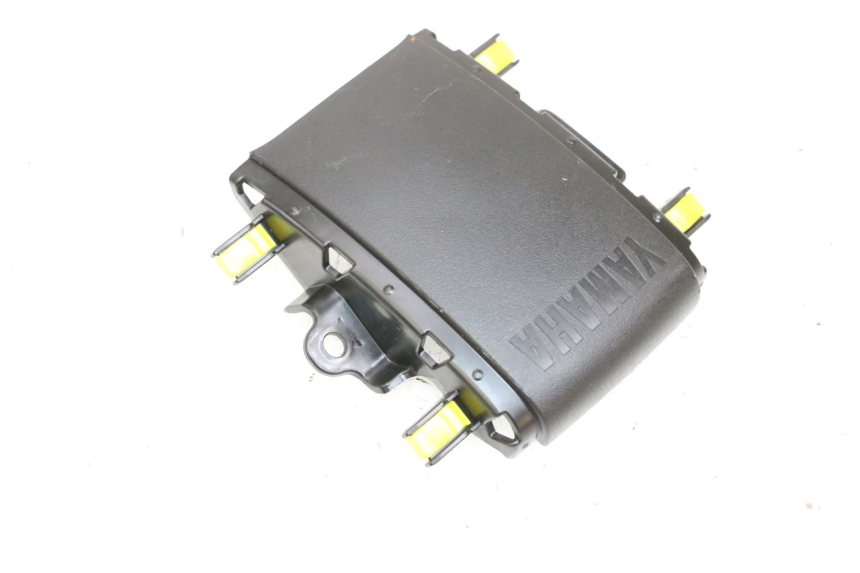 photo de CARENADO TRASERO CONEXION YAMAHA NEO'S CORE 1 (2022 - 2026) - Otra perspectiva