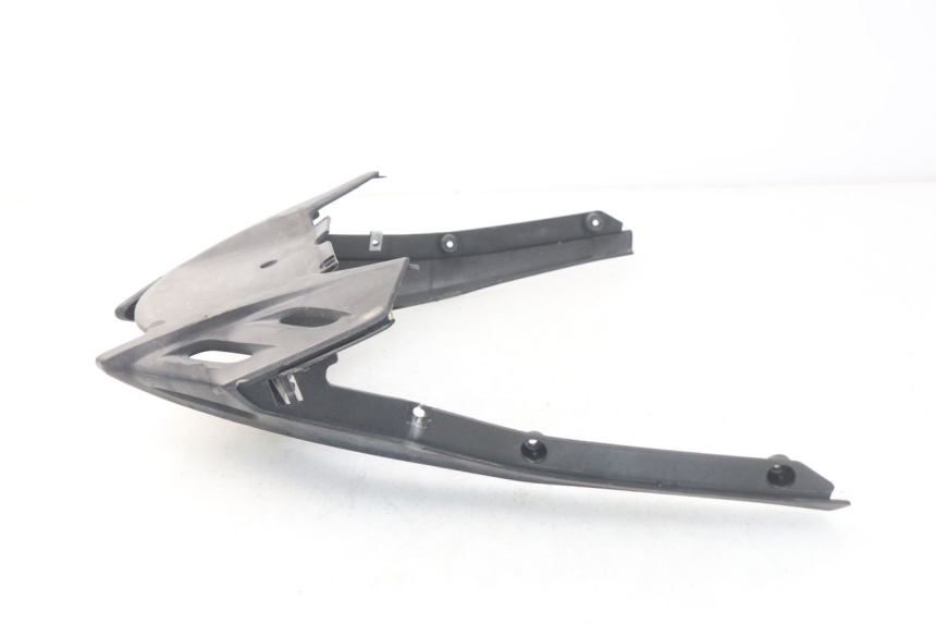 photo de CARENADO TRASERO CONEXION PIAGGIO NEW TYPHOON 50 (2010 - 2017) - Primer plano técnico