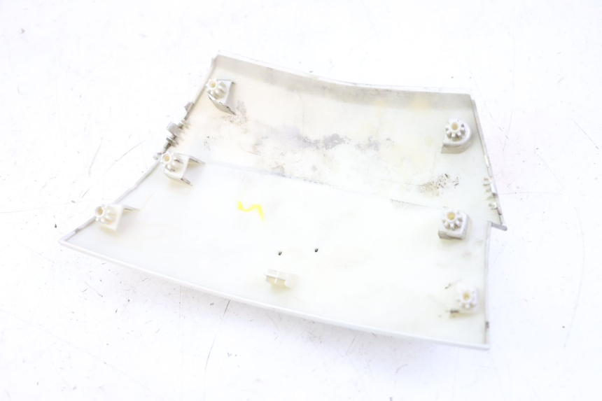 photo de UNIóN DE CARENADO TRASERO. PEUGEOT CITYSTAR 125 (2011 - 2017) - Detalle de la pieza