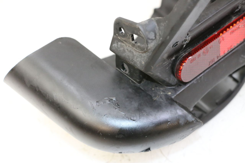 photo de UNIóN DE CARENADO TRASERO. PEUGEOT LUDIX 50 (2008 - 2017) - Detalle de la pieza