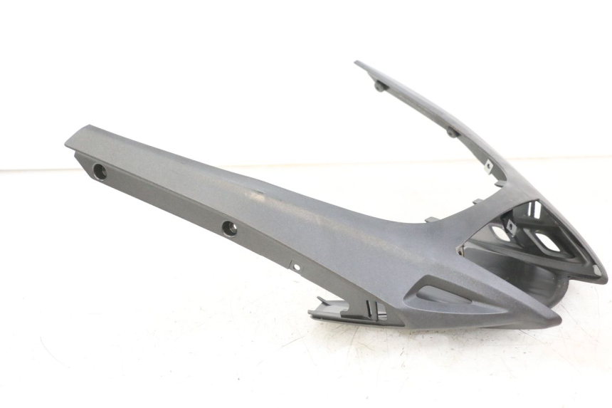 photo de CARENADO TRASERO CONEXION PIAGGIO NEW TYPHOON 50 (2010 - 2017) - Primer plano técnico