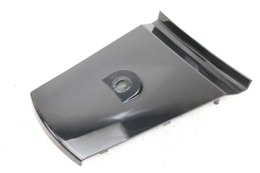 photo de JUNTA DE CARROCERÍA TRASERA DAELIM S3 125 (2010 - 2017) - Primer plano técnico