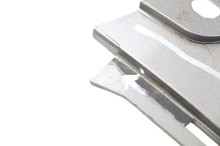 photo de CARENADO TRASERO CONEXION MBK SKYLINER 125 (2004 - 2007) - Detalle de la pieza