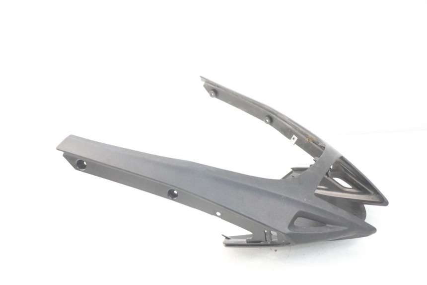 photo de UNIóN DE CARENADO TRASERO. APRILIA SR 2T 50 (2012 - 2017) - Primer plano técnico