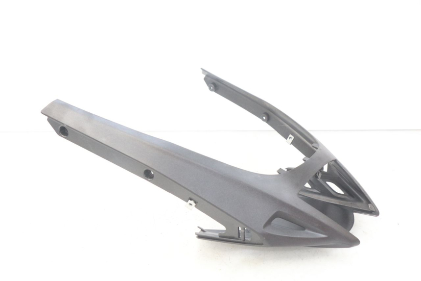 photo de UNIóN DE CARENADO TRASERO. APRILIA SR 2T 50 (2012 - 2017) - Primer plano técnico