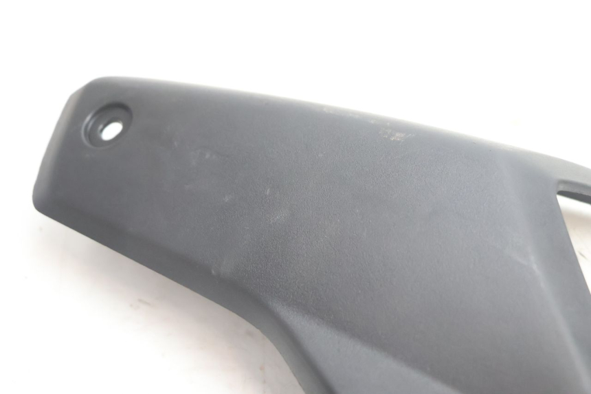 photo de CARENADO TRASERO CONEXION PEUGEOT STREETZONE NAKED 2T 50 (2014 - 2018) - Zoom estado de uso