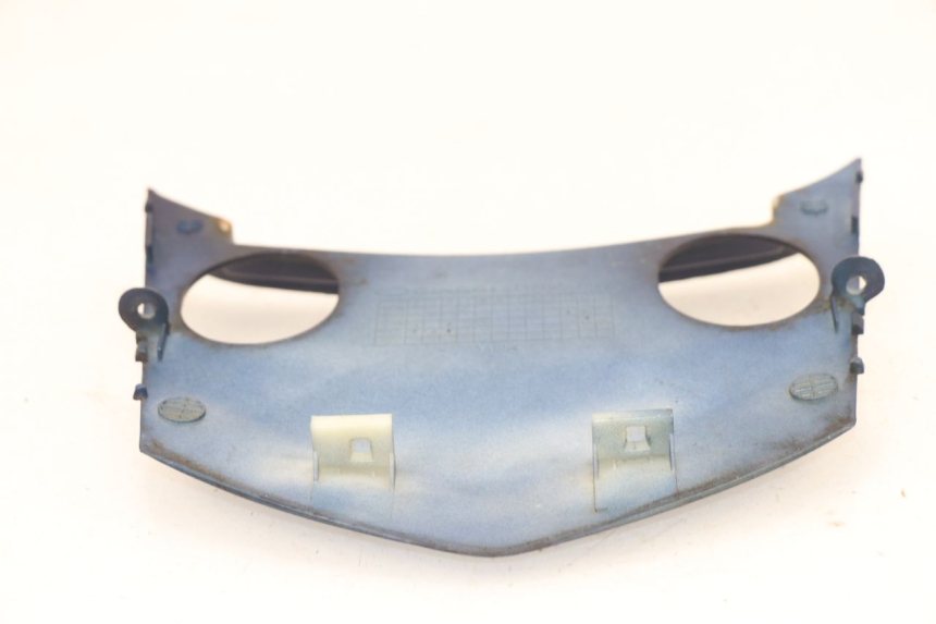 photo de CARENADO TRASERO CONEXION PEUGEOT SUM UP 125 (2008 - 2013) - Detalle de la pieza