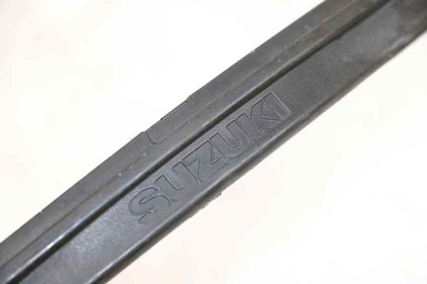 photo de CARENADO TRASERO CONEXION SUPERIOR SUZUKI BURGMAN 650 (2013 - 2020) - Otra perspectiva