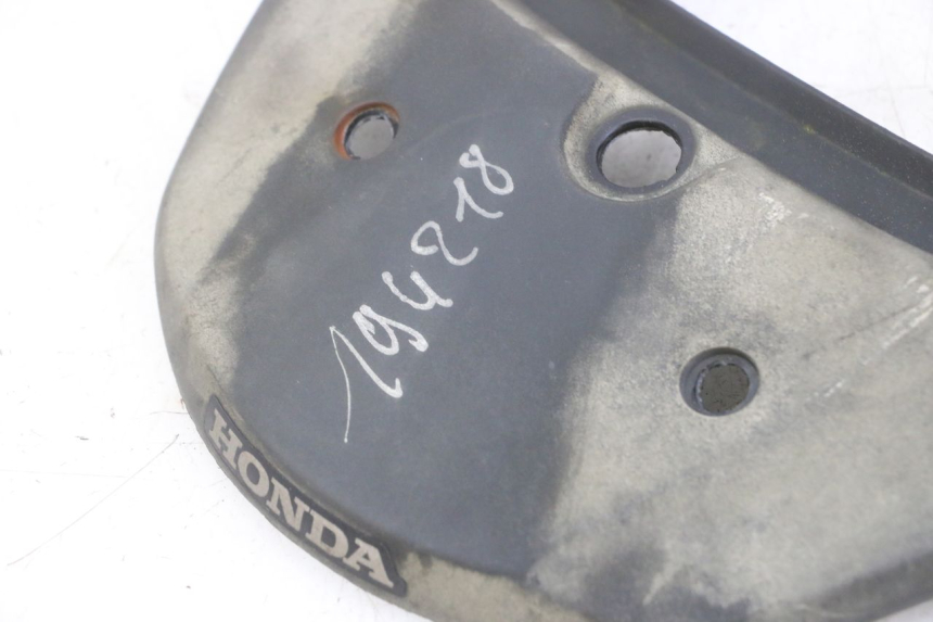 photo de CARENADO TRASERO CONEXION SUPERIOR HONDA CBF 500 (2004 - 2007) - Detalles de los puntos de fijación