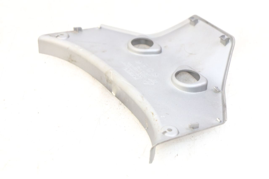 photo de JUNTA CARENADO TRASERO SUPERIOR KYMCO DOWNTOWN ABS 125 (2015 - 2017) - Otra perspectiva