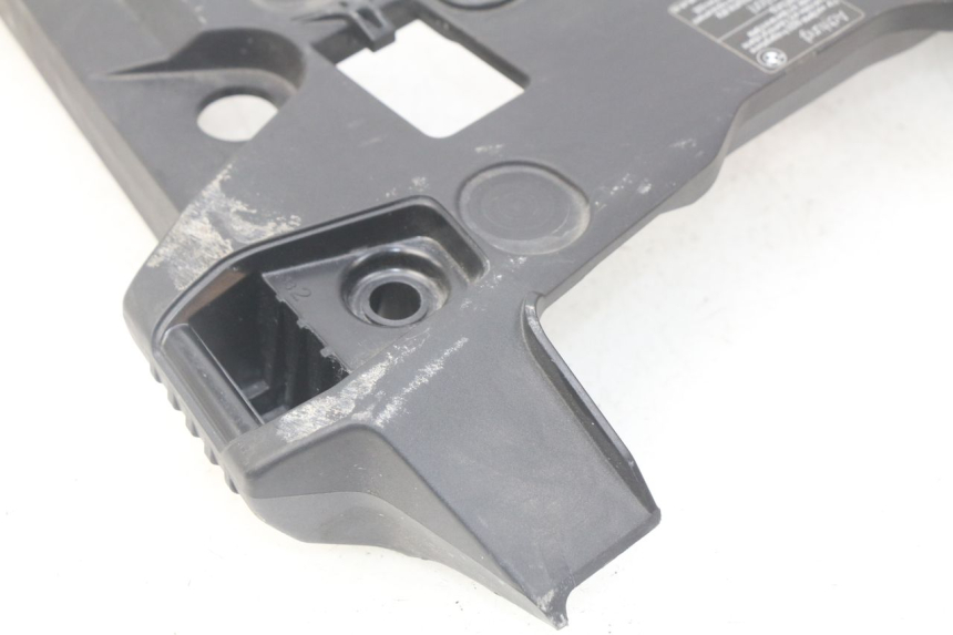 photo de CARENADO TRASERO CONEXION SUPERIOR BMW F GS K81 850 (2018 - 2023) - Zoom estado de uso