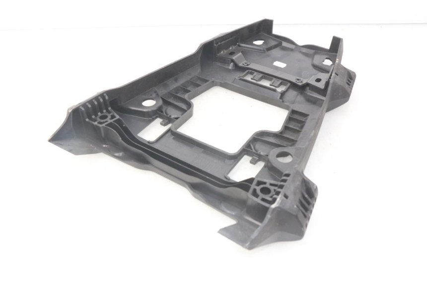 photo de CARENADO TRASERO CONEXION SUPERIOR BMW F GS K81 850 (2018 - 2023) - Primer plano técnico