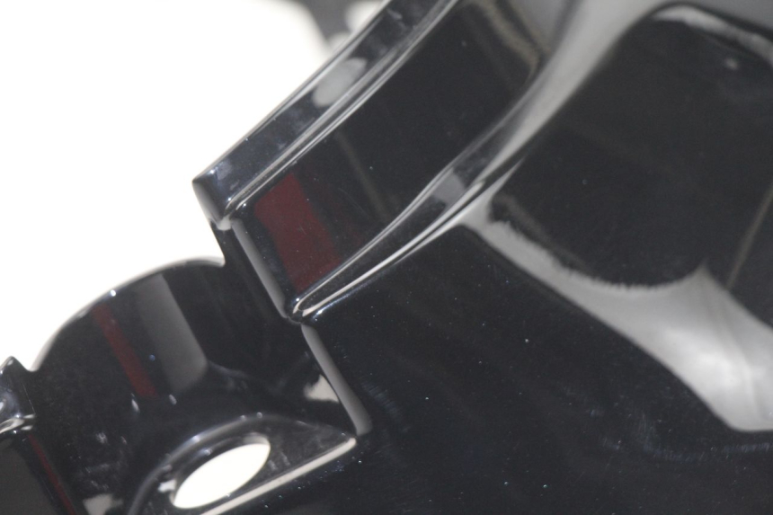 photo de CARENADO TRASERO CONEXION SUPERIOR SYM FIDDLE 3 III 125 (2014 - 2020) - Detalles de los puntos de fijación