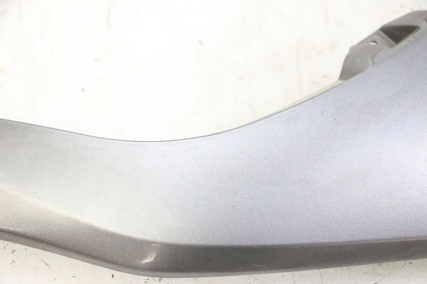 photo de CARENADO TRASERO CONEXION SUPERIOR HONDA FORZA ABS 300 (2013 - 2017) - Recambio usado revisado