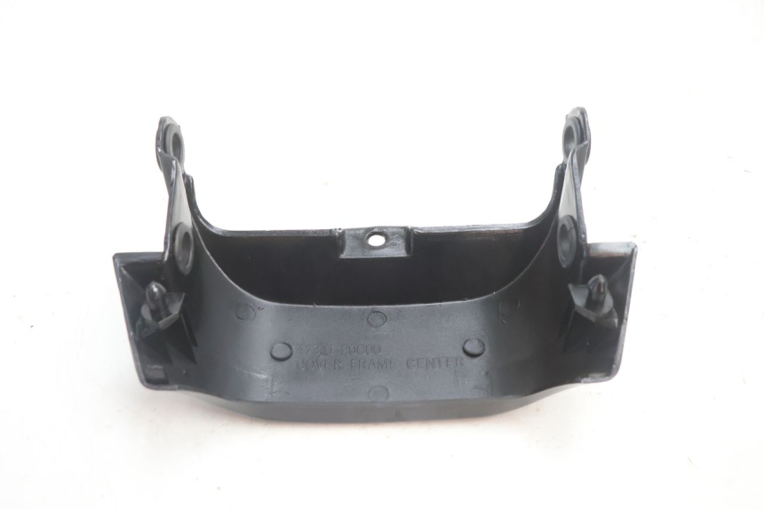 photo de CARENADO TRASERO CONEXION SUPERIOR SUZUKI GSX F GSXF 750 (1988 - 1998) - Primer plano técnico