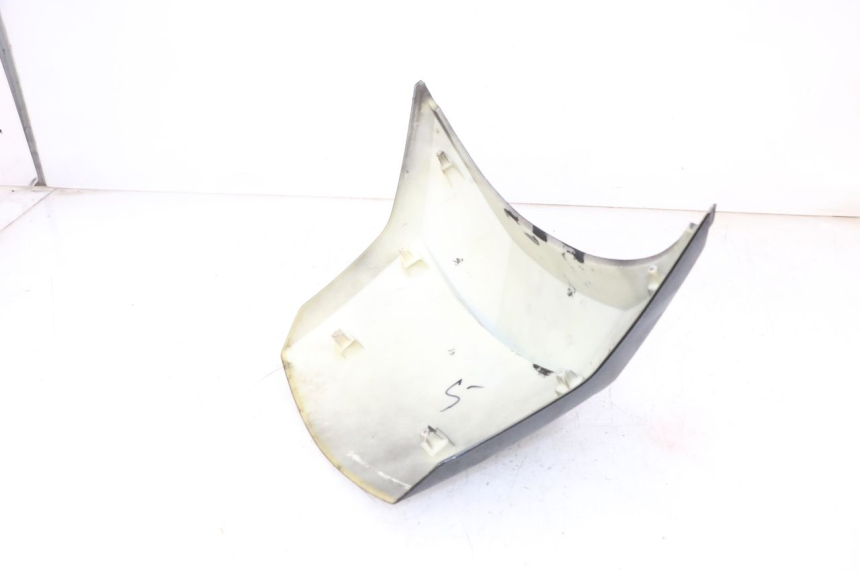 photo de CARENADO TRASERO CONEXION SUPERIOR JM MOTORS GTS 125 (2015 - 2019) - Zoom estado de uso