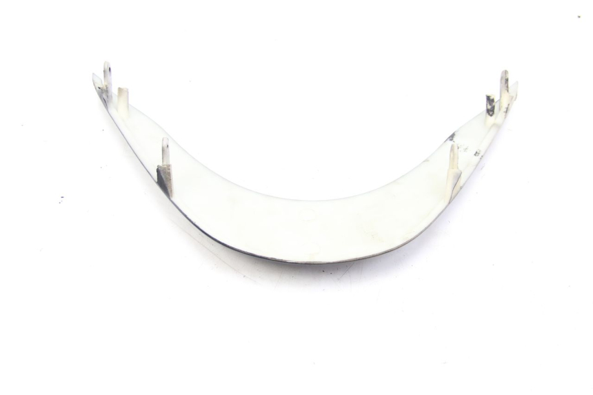 photo de JUNTA DE CARENADO TRASERO SUPERIOR REVATTO IMPERATOR 125 (2007 - 2015) - Primer plano técnico