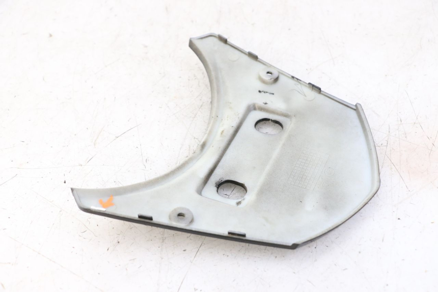 photo de CARENADO TRASERO CONEXION SUPERIOR LONGJIA SHARPY 125 (2020 - 2024) - Otra perspectiva