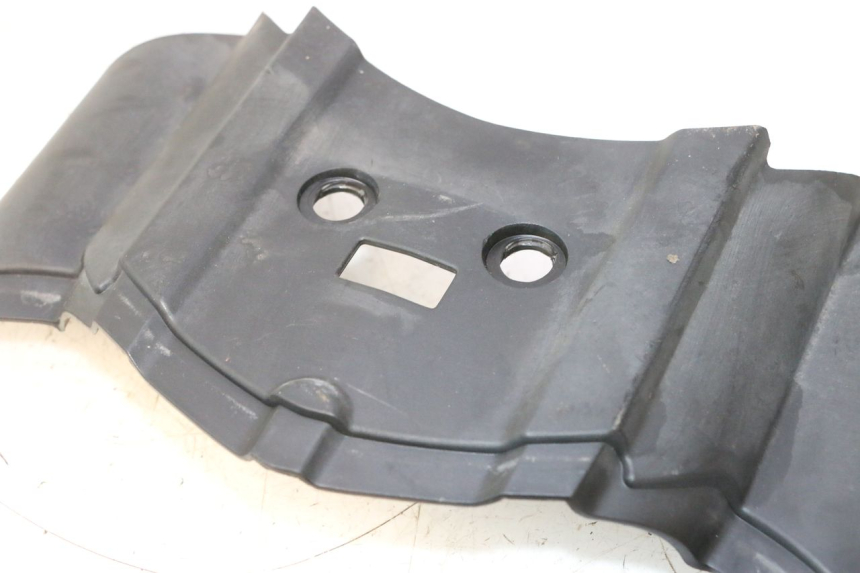 photo de CARENADO TRASERO CONEXION SUPERIOR PEUGEOT LUDIX PRO 2T 50 (2010 - 2017) - Detalle de la pieza