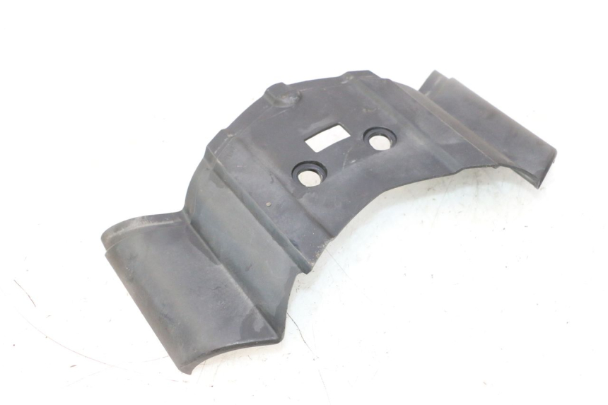 photo de CARENADO TRASERO CONEXION SUPERIOR PEUGEOT LUDIX PRO 2T 50 (2010 - 2017) - Primer plano técnico