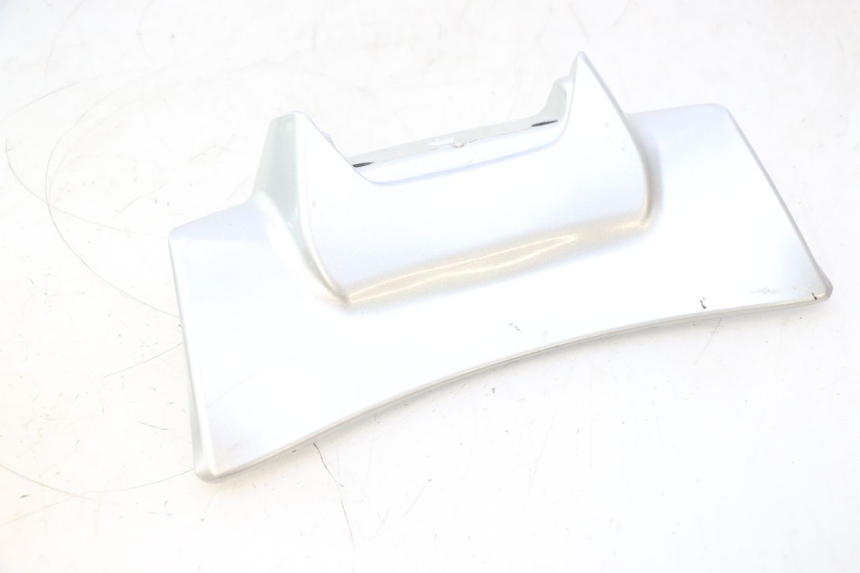 photo de CARENADO TRASERO CONEXION SUPERIOR PIAGGIO MP3 LT 400 (2007 - 2012) - Detalle de la pieza