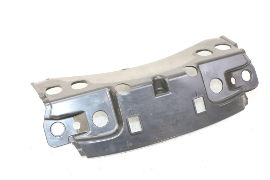 photo de JUNTA CARENADO TRASERO SUPERIOR PIAGGIO MP3 RL 250 (2006 - 2010) - Zoom estado de uso