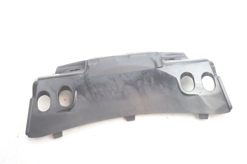 photo de CARENADO TRASERO CONEXION SUPERIOR PIAGGIO MP3 500 (2011 - 2015) - Detalle de la pieza