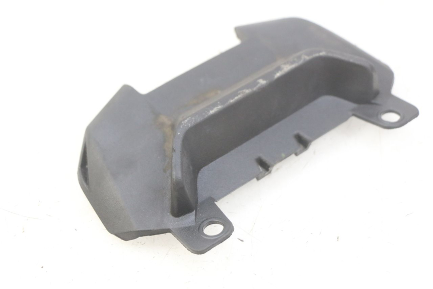 photo de JUNTA DE CARENADO TRASERO SUPERIOR YAMAHA MT-07 MT07 700 (2018 - 2020) - Detalle de la pieza