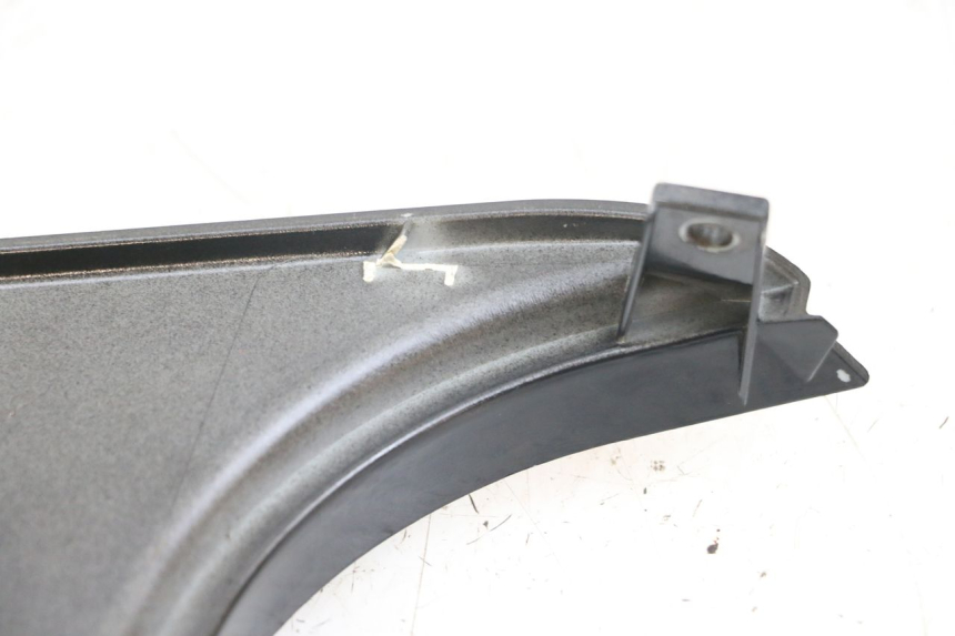 photo de JUNTA CARENADO TRASERO SUPERIOR SYM ORBIT III 3 4T 50 (2018 - 2021) - Detalle de la pieza