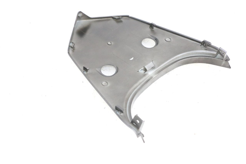 photo de JUNTA CARENADO TRASERO SUPERIOR SYM ORBIT III 3 4T 50 (2018 - 2021) - Detalle de la pieza