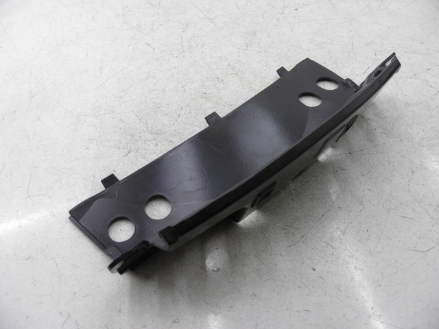 photo de CARENADO TRASERO CONEXION SUPERIOR PIAGGIO MP3 500 (2011 - 2015) - Detalle de la pieza