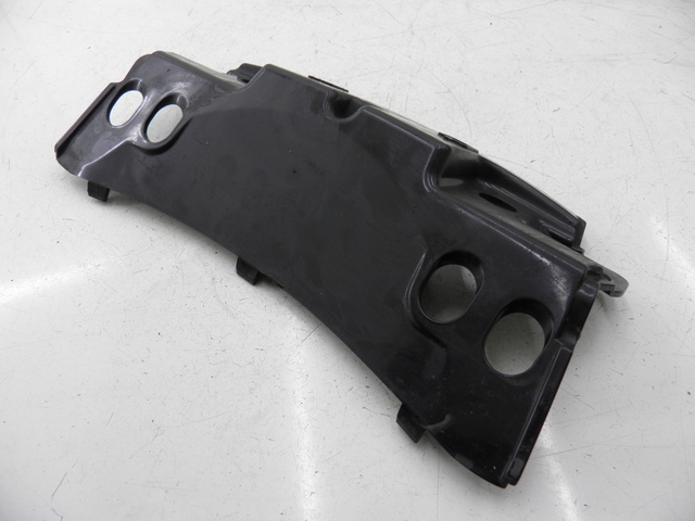 photo de CARENADO TRASERO CONEXION SUPERIOR PIAGGIO MP3 RL 125 (2008 - 2009) - Vista principal