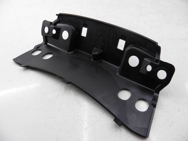 photo de CARENADO TRASERO CONEXION SUPERIOR PIAGGIO MP3 RL 125 (2008 - 2009) - Detalle de la pieza