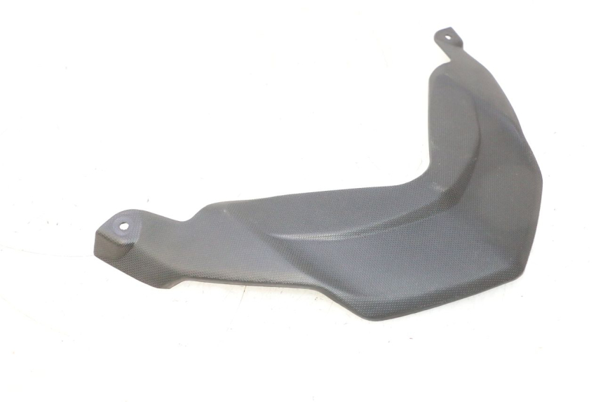 photo de CARENADO TRASERO CONEXION SUPERIOR JM MOTORS R-MAX TECH 50 (2024 - 2026) - Primer plano técnico