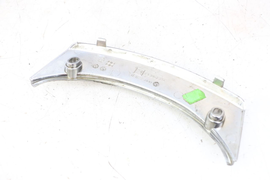 photo de CARENADO TRASERO CONEXION SUPERIOR PEUGEOT SATELIS 125 (2013 - 2018) - Vista general del producto