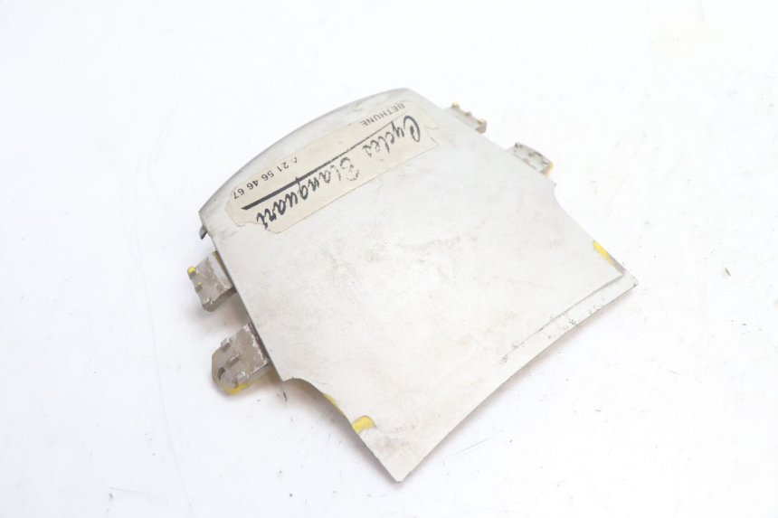 photo de CARENADO TRASERO CONEXION SUPERIOR PEUGEOT SPEEDFIGHT LC 50 (1996 - 2002) - Zoom estado de uso