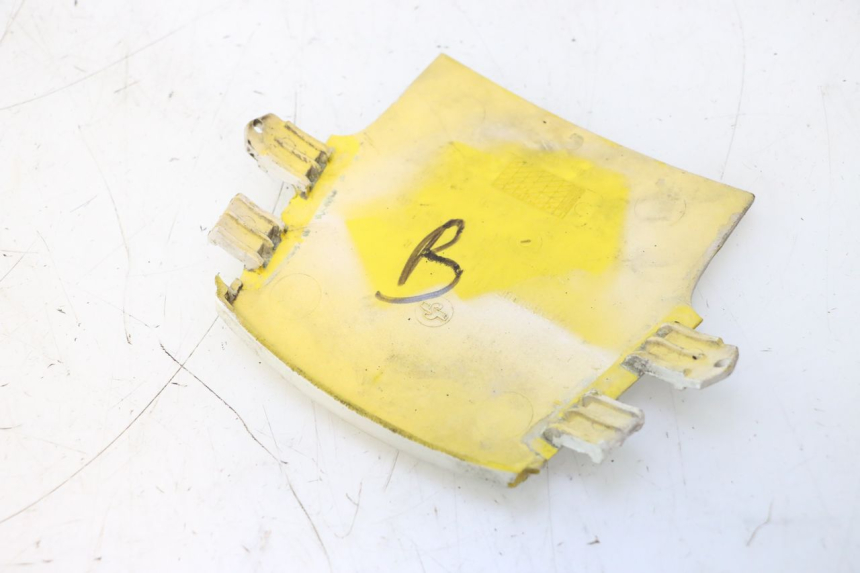 photo de CARENADO TRASERO CONEXION SUPERIOR PEUGEOT SPEEDFIGHT LC 50 (1996 - 2002) - Zoom estado de uso