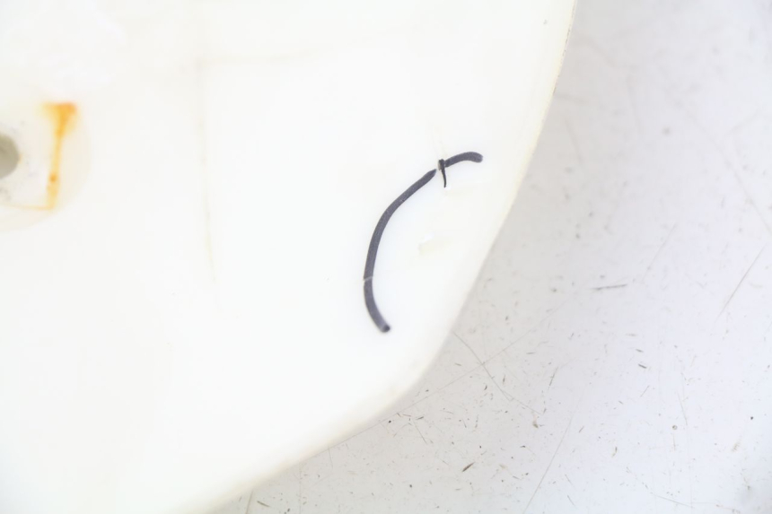 photo de CARENADO TRASERO CONEXION SUPERIOR RAZZO STEED 125 (2012 - 2018) - Zoom estado de uso