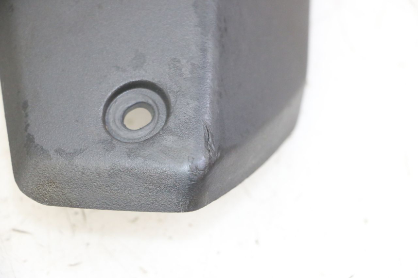 photo de CARENADO TRASERO CONEXION SUPERIOR PEUGEOT STREETZONE I 2T 50 (2018 - 2020) - Otra perspectiva