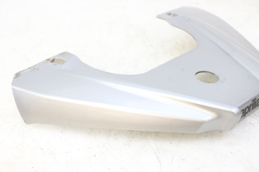 photo de JUNTA CARENADO TRASERO SUPERIOR APRILIA SXR 50 (2021 - 2023) - Detalles de los puntos de fijación