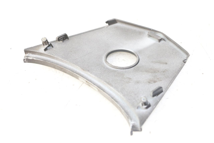 photo de JUNTA CARENADO TRASERO SUPERIOR SYM JET 14 4T 50 (2018 - 2022) - Otra perspectiva