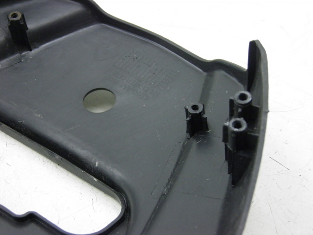 photo de CARENADO TRASERO CONEXION SUPERIOR SYM ORBIT 2 4T 50 (2008 - 2017) - Primer plano técnico