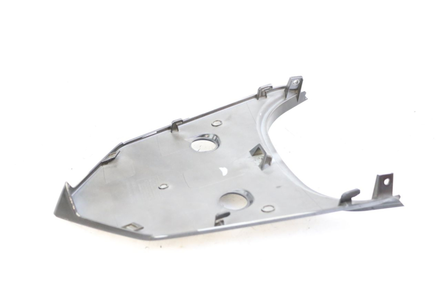 photo de JUNTA CARENADO TRASERO SUPERIOR SYM ORBIT III 3 4T 50 (2018 - 2021) - Detalle de la pieza