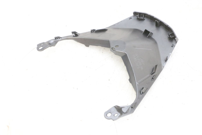 photo de CARENADO TRASERO CONEXION SUPERIOR YAMAHA TRICITY 300 (2020 - 2024) - Estado de la superficie y material