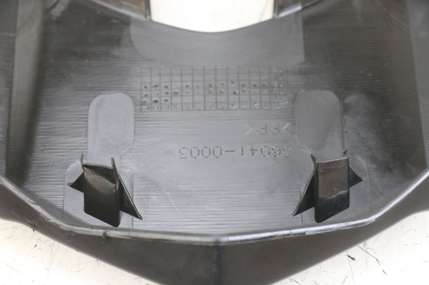 photo de JUNTA CARENADO TRASERO SUPERIOR KAWASAKI VERSYS ABS 650 (2015 - 2018) - Detalle de la pieza